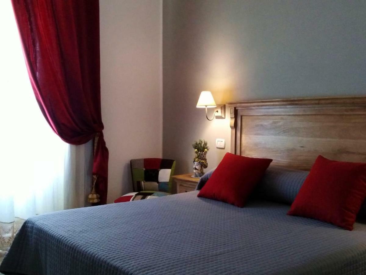 Residenza Ponente Bed and Breakfast Syrakusa Exteriör bild